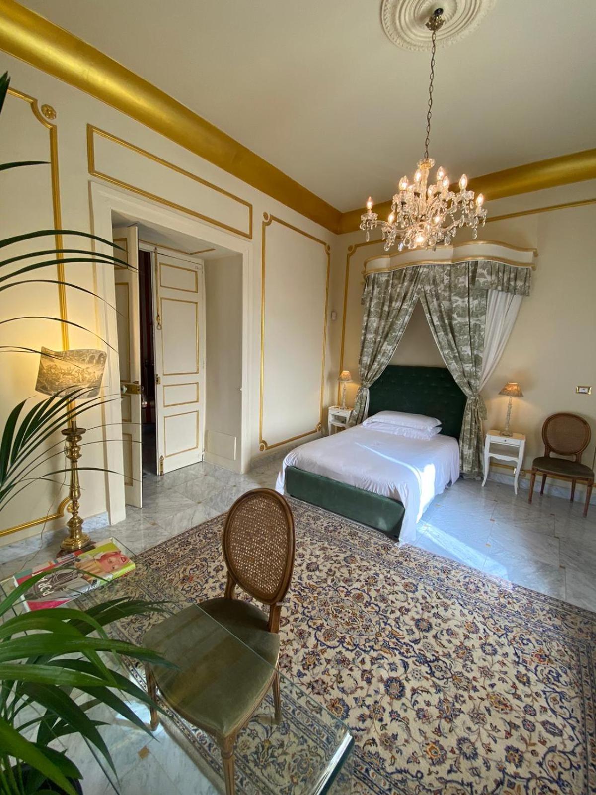 Palazzo Cherubini-Pools & Wellness Rossano Habitación foto